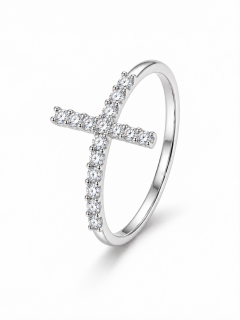 GRACE 0.24CT – Stříbrný prsten s křížem a moissanity | ANU JEWELRY